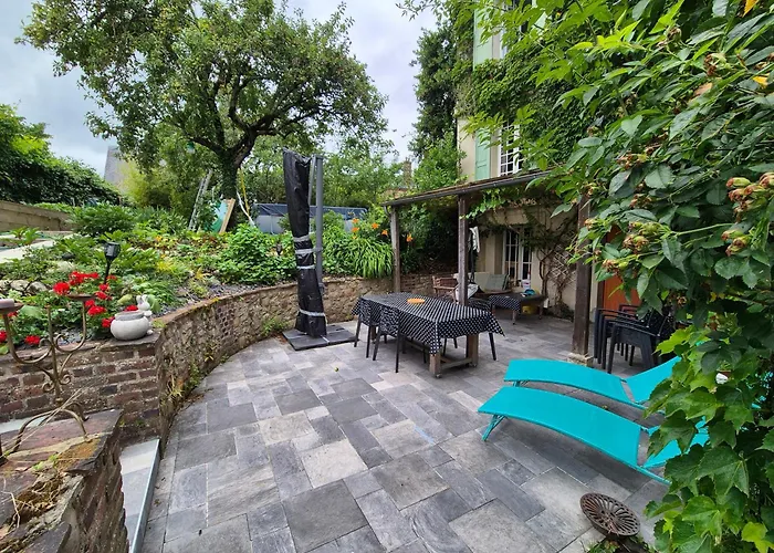 Rum i privatbostad Maison Proche De La Gare Lisieux